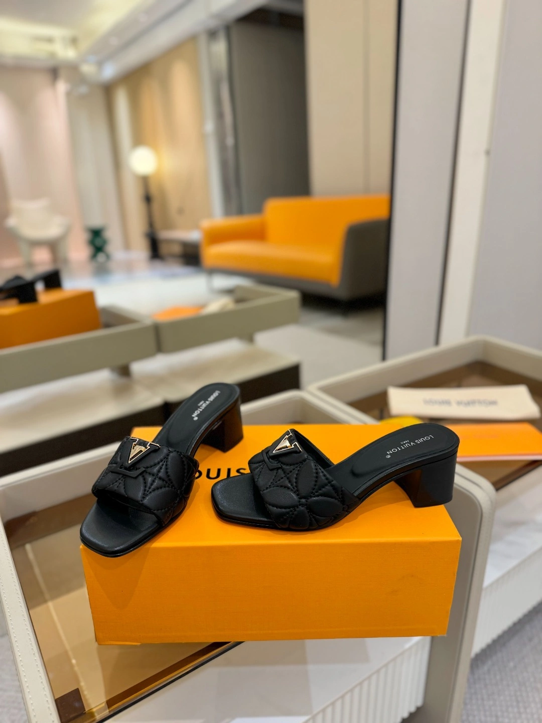 COCO-- 8V 1ADCV2 goatskin Heel height：5.5CM item:E-X158D4133